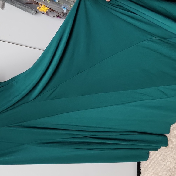 Mac Duggal Beaded cuff drop shoulder faux wrap gown - Picture 15 of 15